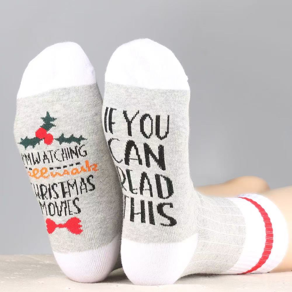 De tweekleurige sokken van zijn niet alleen een lust voor het oog, ze zijn ook ontworpen voor comfort en optimale prestaties.