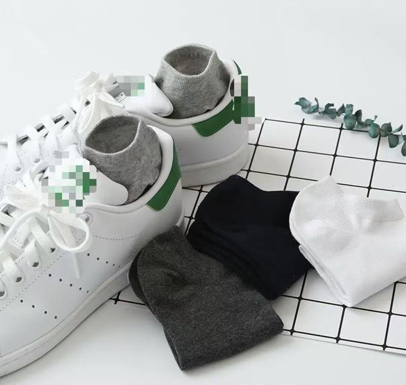 🧦 Officiële winkel – Wegwerpsokken (100 paar, willekeurige mix) | Schoon, handig, comfortabel